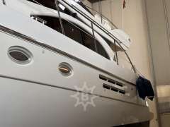 Azimut 46