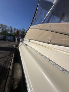 Sea Ray 220 Signature Select Overnighter