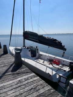 Seascape 24 / First 24 SE