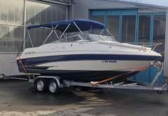 Glastron Motorschiff Bateau de sport