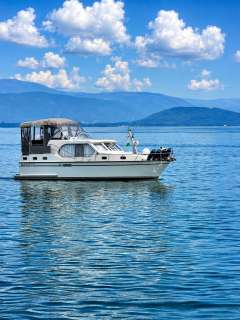 Succes Motoryacht Succes 106 Verdränger