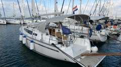 Bavaria Cruiser 33
