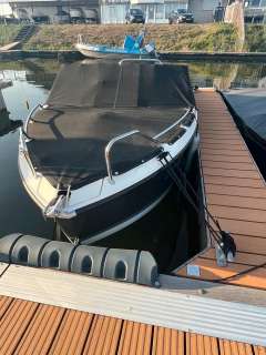 Quicksilver Bowrider 555