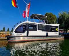 CaravanBoat