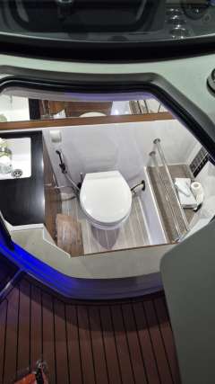 Axopar 28 Brabus Aft Cabin
