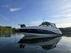 Rinker 310 Express Cruiser