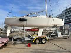 Beneteau Platù 25