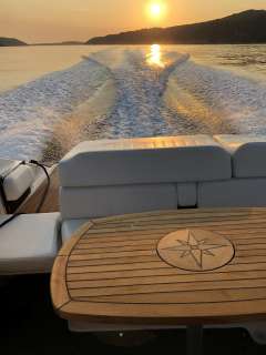 Regal 2250 Cuddy