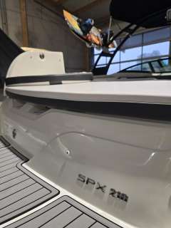 Sea Ray 210 SPX