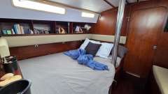 Dufour 4800