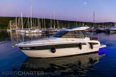 Bavaria 33 Sport Motorna jahta