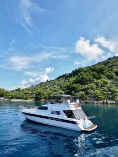 Fairline Squadron 59