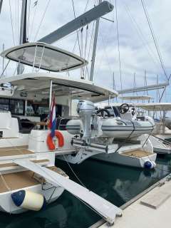 Lagoon 46 Owner's Version