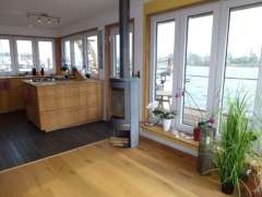 BaltiCat LivingBoat 85