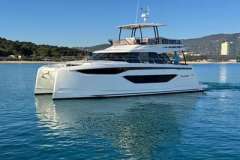 Prestige M48 Yacht a motore