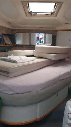 Sealine F33