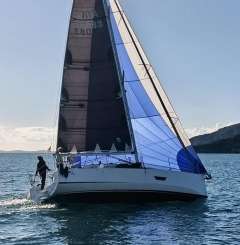 Elan 320
