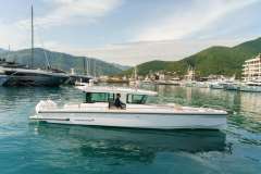 Axopar 37 XC Cross Cabin