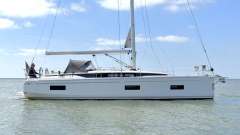 Bavaria C 42 Plachetní jachta