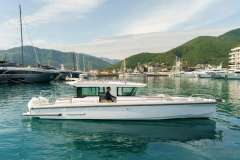 Axopar 37 XC Cross Cabin
