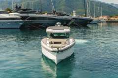 Axopar 37 XC Cross Cabin