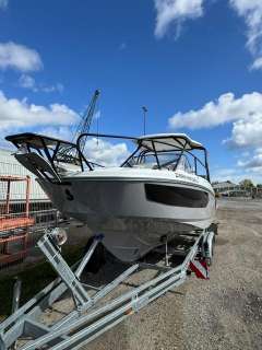 Beneteau Flyer 8 Sundeck V2