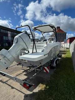 Beneteau Flyer 8 Sundeck V2