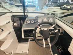 Regal Marine 2550 Cuddy