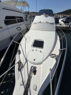 Sealine S310 Flybridge Sealine S310 Flybridge