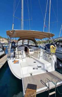 Bavaria 37 CRUISER