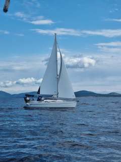 Bavaria 32