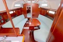 Beneteau Oceanis Clipper 331 IMG_0909.JPG
