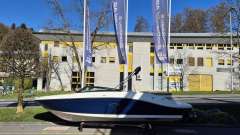 Sea Ray SPX 230