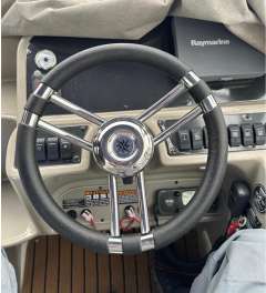 Bayliner 3055