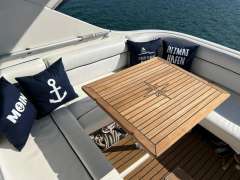 Bayliner 3055