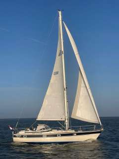 Hallberg-Rassy 352