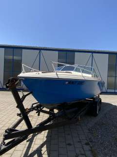 Wellcraft Sunhatch 196