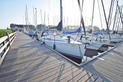 Bavaria-31-Cruiser-Ext10.jpg