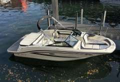 Sea Ray 19 SPXE Motoscafo