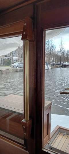 Watertaxi-Salonboot