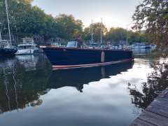 Open launch motorboot