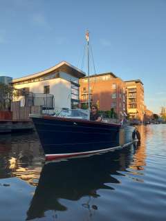 Open launch motorboot