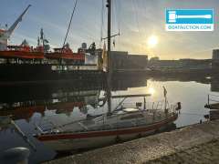 Helmsman 31