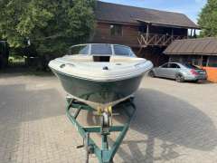 Sea Ray 210 Bowrider Signature