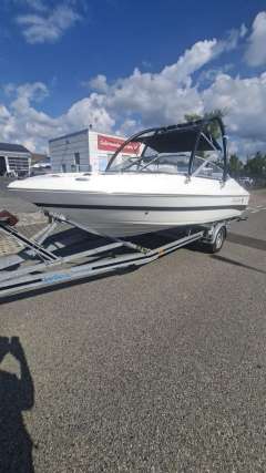 Mariah SX18 MIT WAKEBOARDTOWER, TRAILER