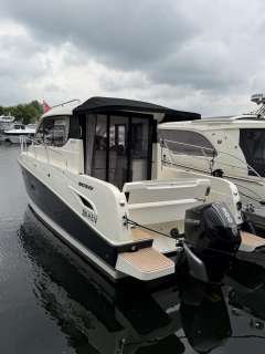 Quicksilver 905 Weekend