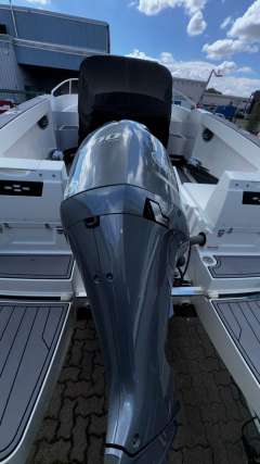 Karnic SL652 inkl. Yamaha F200XCA