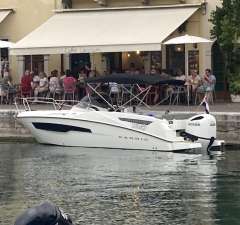 Karnic SL651 Bateau de sport