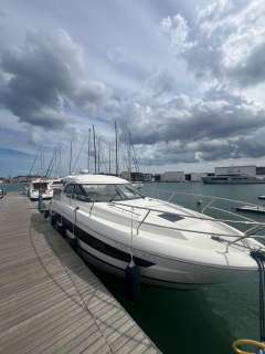Jeanneau Leader 36 Sportboot