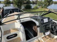 Quicksilver Active Cruiser 605
